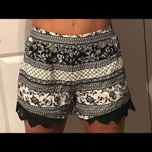 Black white lace trim shorts size small